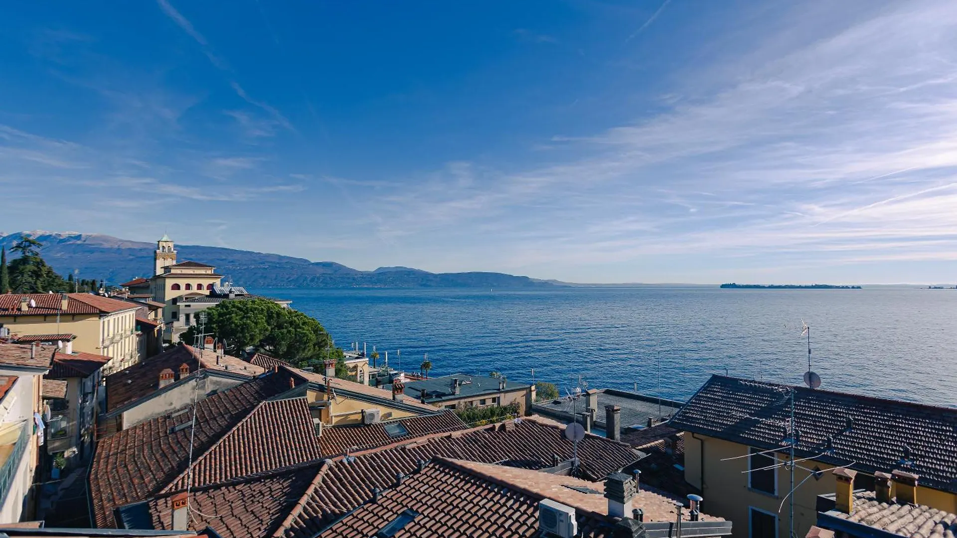 Magnifica Terrazza - Lake View Gardone Riviera